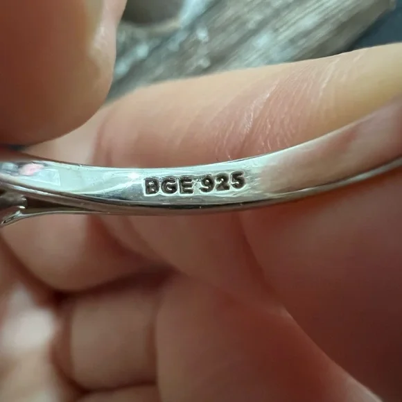 Beautiful BGE Diamond 3 stone engagement style ring. Size 8 - Picture 8 of 10